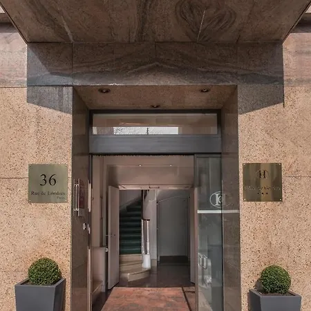 Hotel De Geneve 3*