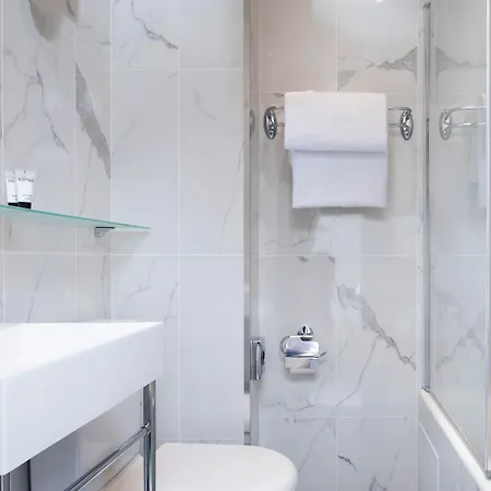 De Geneve Hotel