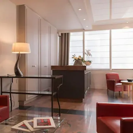 ドゥ ジュネーブ