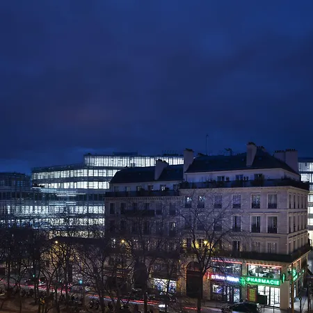 ホテル ドゥ ジュネーブ パリ