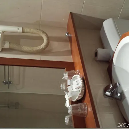 ドゥ ジュネーブ ホテル