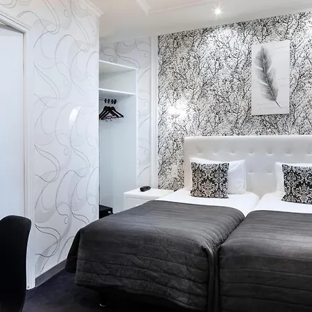 De Geneve Szálloda 3*