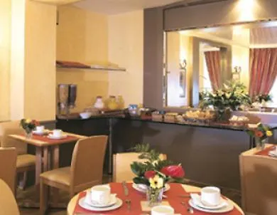 De Geneve Отель Париж