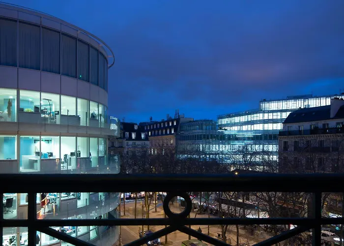 Отель De Geneve