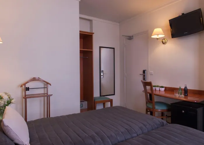 De Geneve Отель 3*