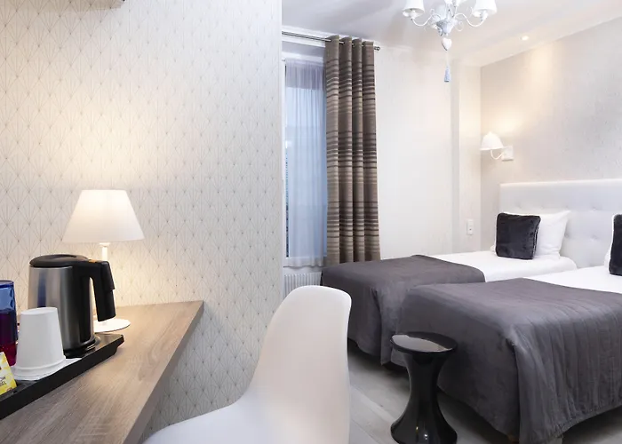 Отель De Geneve Париж