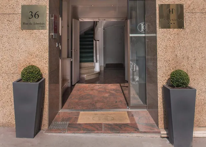 Отель De Geneve 3*