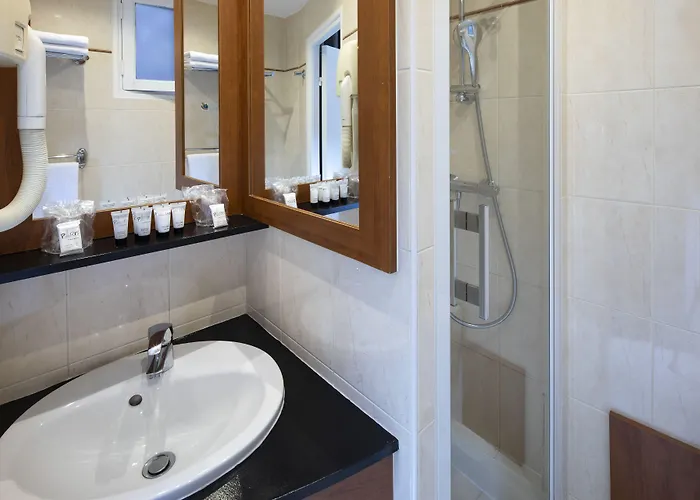 Отель De Geneve